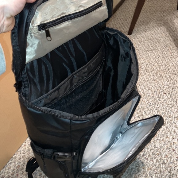 Limited Edition Amazon Utility Backpack - NWT - Picture 2 of 5